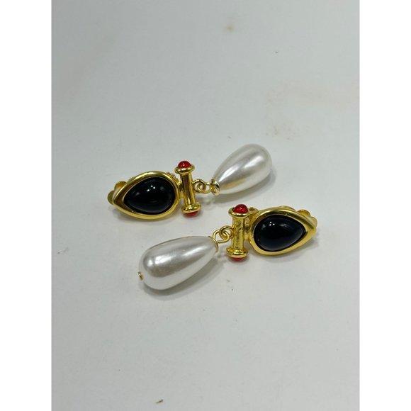 Clip On Earrings Pearls Drops Gold Tone Jeweled Cabochons Retro Classic Design - Picture 6 of 7